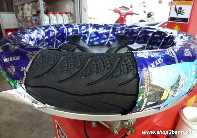 Vỏ maxxis 10070-17 3d - 1