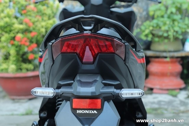 Xe máy Honda Vario 125 xám đen nhập khẩu Indonesia 2019