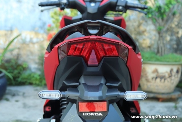 Giá xe Honda Vario 150 đỏ nhám nhập khẩu Indonesia 2021