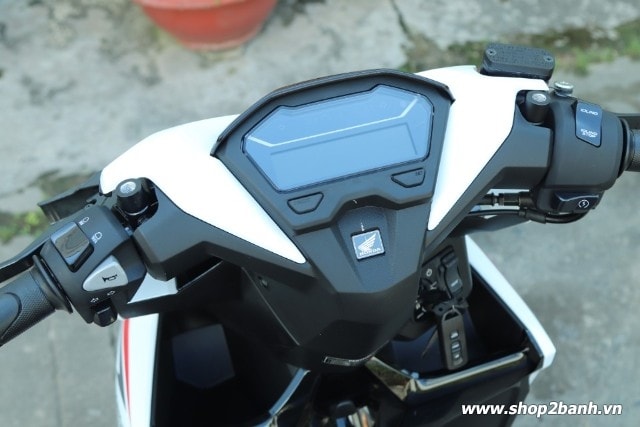 Xe honda vario 125 trắng đỏ nhập khẩu indo 2019 - 4