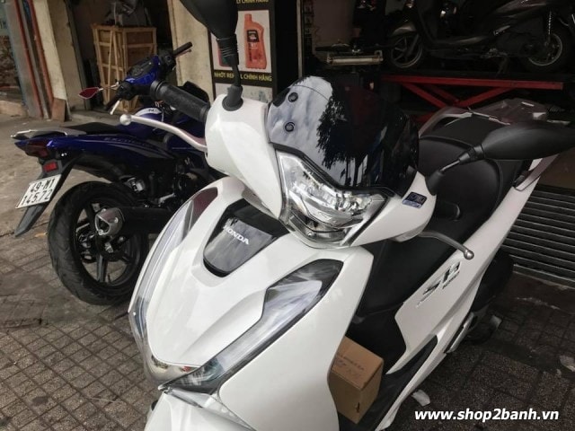 Kính chắn gió zhipat cho honda shvn 2017 - 2019 - 5