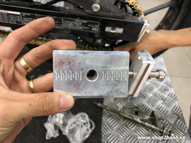 Pát tăng sên nhôm nguyên khối cho winner 150 - 2