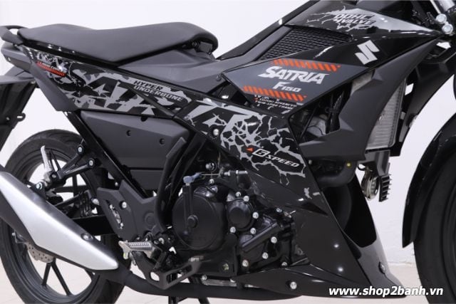 Xe máy Suzuki Satria F150 Đen bóng nhập khẩu Indonesia 2019