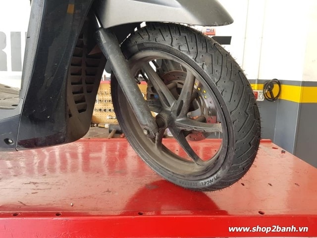 Vỏ pirelli 11070-16 angel scooter - 2