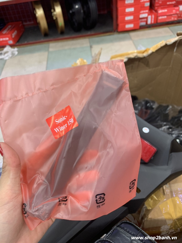 Dè sau sonic cho honda winner x có pát chống rung - 2
