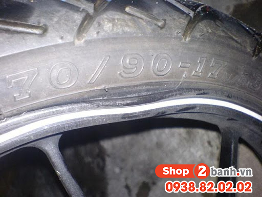 Tại sao vỏ không ruột xe tay ga bị hết hơi từ từ - 3