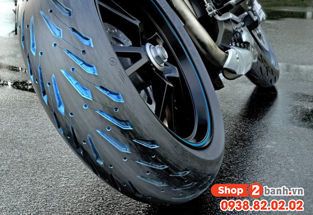 Tại sao lốp xe máy có các rãnh gai có tác dụng gì không - 1