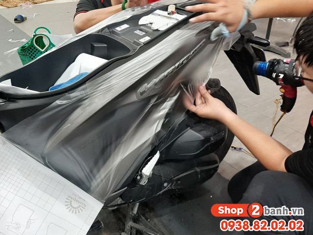 Dán keo trong xe ga nhỏ - 3