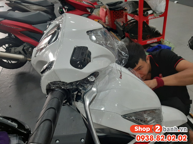 Dán keo trong xe số côn tay phổ thông dưới 150cc - 2