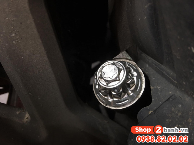 Ốc nhớt inox salaya sáng bóng - 1
