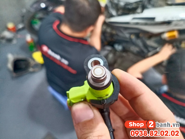 Bao nhiêu km thì vệ sinh kim phun xăng điện tử xe máy - 3