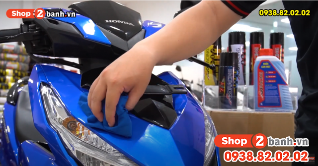 Các bước phục hồi độ bóng dàn áo xe vario tại nhà - 3