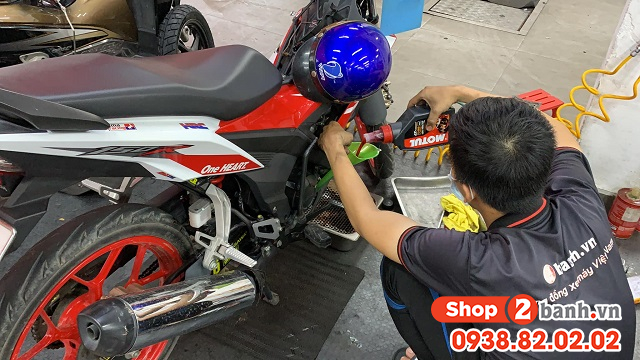 Hướng dẫn tự thay nhớt xe sonic 150 tại nhà đúng cách - 1