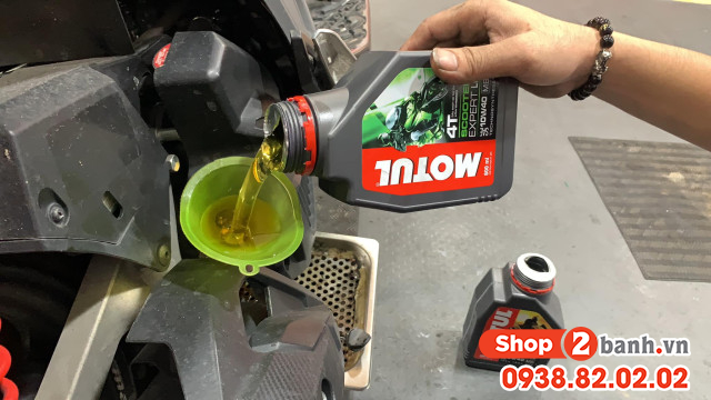 Motul scooter expert le 10w40 08l - 2