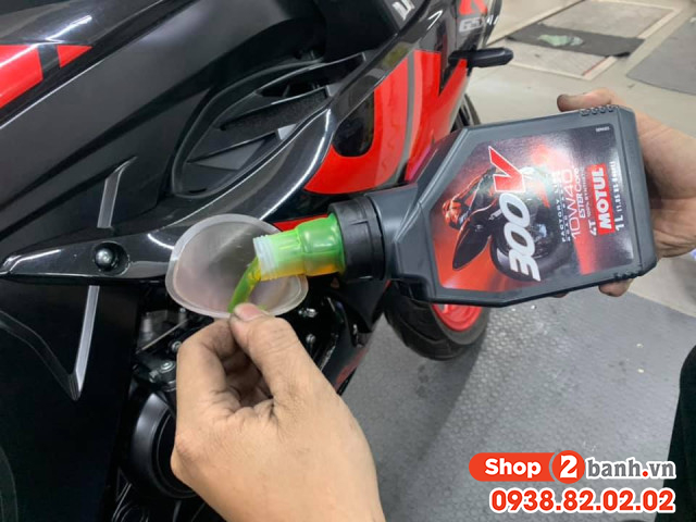 Xe mô tô ktm duke 250 thay nhớt bao nhiêu lít - 3