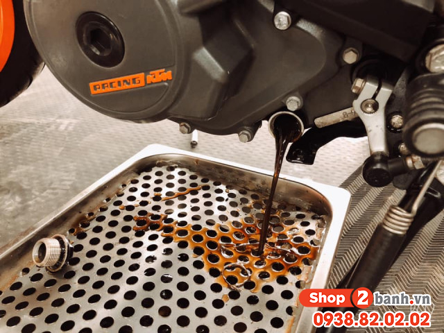Xe mô tô ktm duke 250 thay nhớt bao nhiêu lít - 2