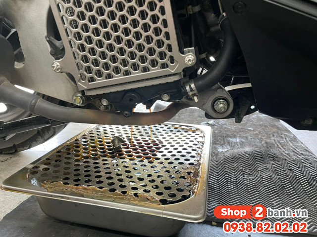 Xe honda airblade 160 thay nhớt động cơ bao nhiêu lít - 2