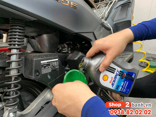 Xe airblade 160 thay nhớt shell ultra scooter 10w40 chạy có mát máy không - 4