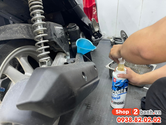 Air blade 160 thay nhớt ipone scoot 4 10w40 chạy có êm máy không - 2