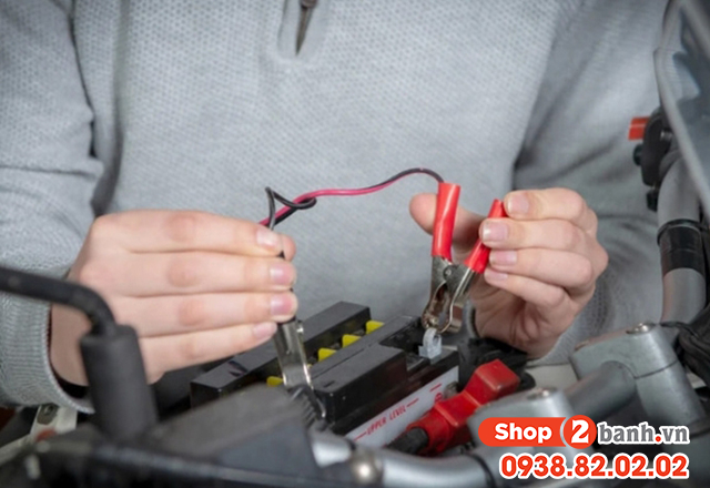 Quên tắt chìa khóa smartkey honda lead để qua đêm xe hết bình phải làm sao - 3