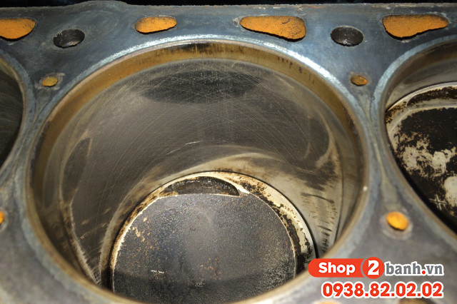 Dầu nhớt giả và những tác hại nghiêm trọng đến động cơ xe máy - 6