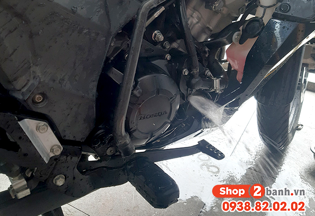Vệ sinh két nước và thay nước làm mát xe honda cbr 150r - 5