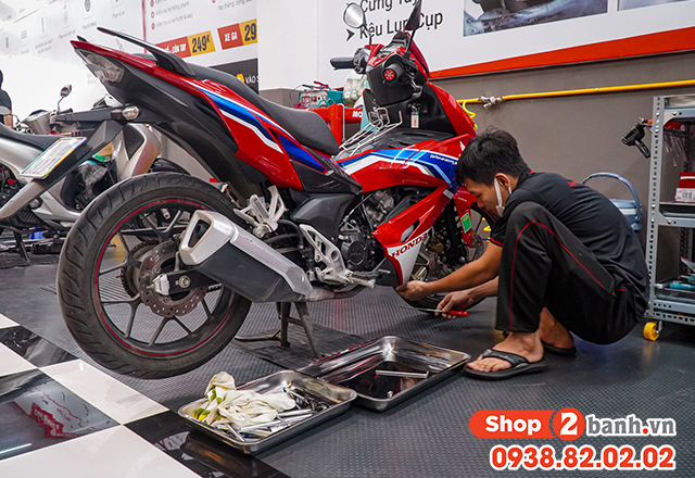Nên bảo dưỡng xe máy trước khi lên đường về quê ăn tết - 1