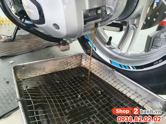 Nhớt láp xe sh160i đi bao lâu thì nên thay mới - 2