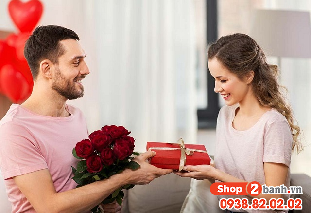 Lễ tình nhân valentine 2023 nên tặng quà gì cho bạn gái - 2