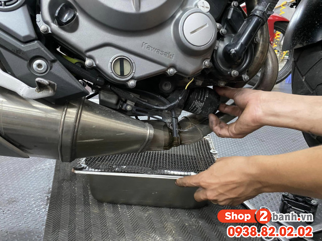 Xe mô tô kawasaki z650 thay nhớt bao nhiêu lít - 2