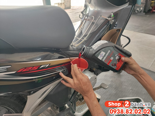 Xe máy future fi có nên thay nhớt hãng honda không - 8