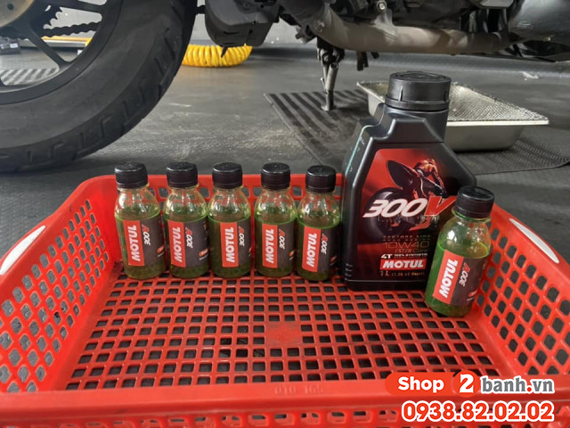 Xe mô tô honda cb300 thay nhớt bao nhiêu lít - 3