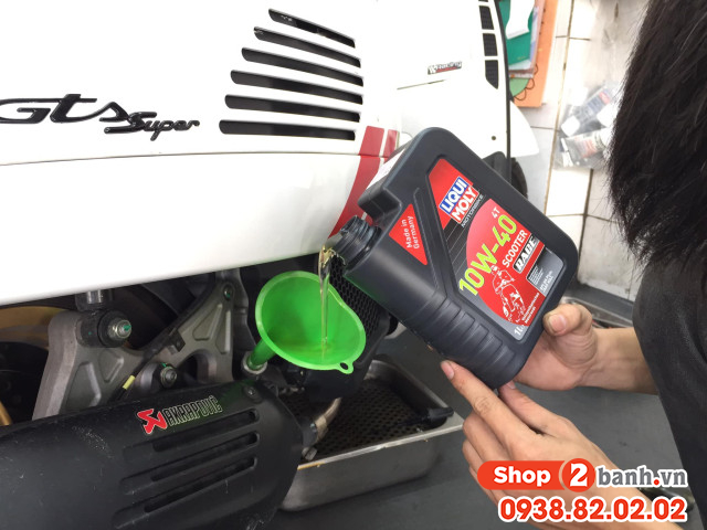 Xe vespa gts iget chạy roda thì thay nhớt máy như thế nào - 2