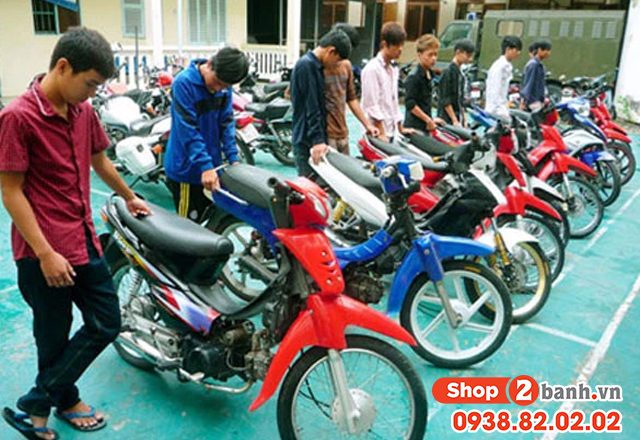 Năm 2025 xe bánh căm lên bánh mâm bị phạt bao nhiêu tiền - 2