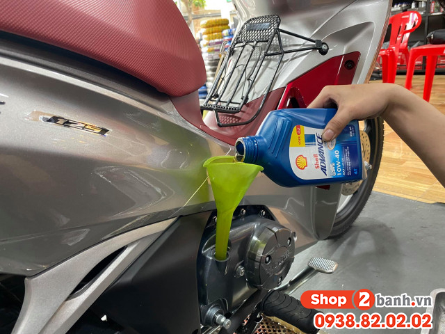 Tại sao nên thay nhớt ngay khi xe máy bị ngập nước chết máy - 6