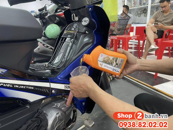 Tại sao nên thay nhớt ngay khi xe máy bị ngập nước chết máy - 5