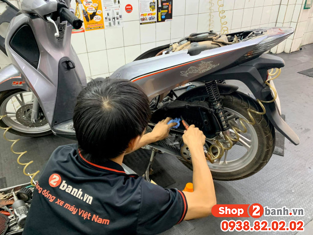 Tại sao nên thay nhớt ngay khi xe máy bị ngập nước chết máy - 10