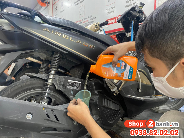 Nên thay nhớt láp và nhớt động cơ cho xe tay ga khi bị ngập nước - 5