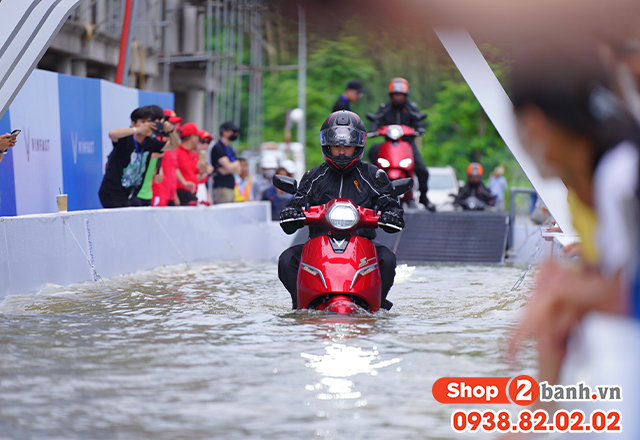 Các lưu ý sử dụng xe máy điện an toàn trong mùa mưa nước ngập - 2
