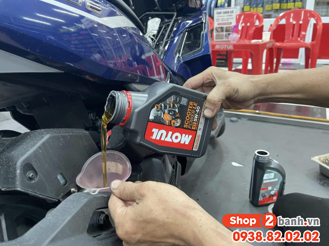 Cách thay nhớt xe tay ga mới mua đúng chuẩn nhất 2025 - 7
