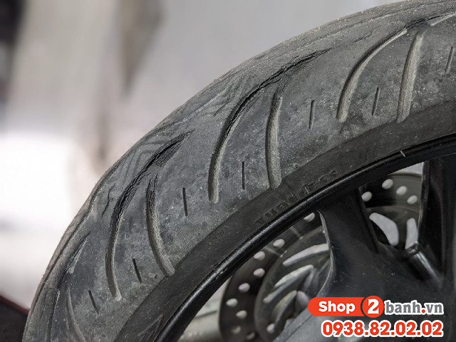 Điều gì sẽ xảy ra nếu như lốp xe máy quá căng hoặc quá mềm - 3