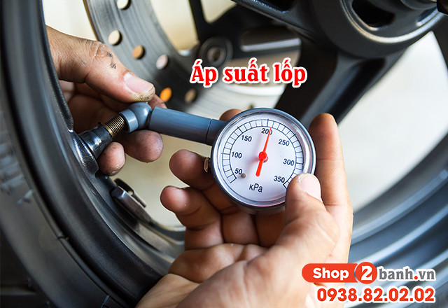 Điều gì sẽ xảy ra nếu như lốp xe máy quá căng hoặc quá mềm - 1