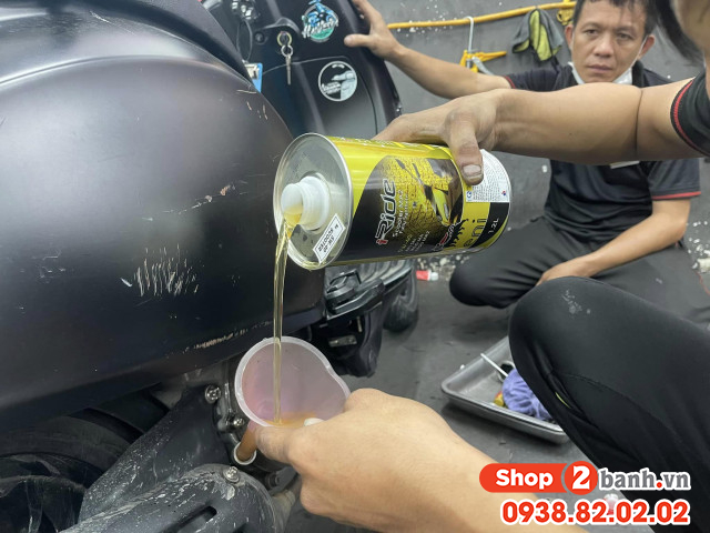Xe vespa thay nhớt bao nhiêu lít - 3