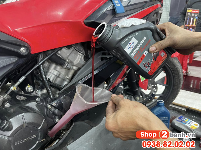 Nhớt ô tô có thay cho xe máy được không - 10