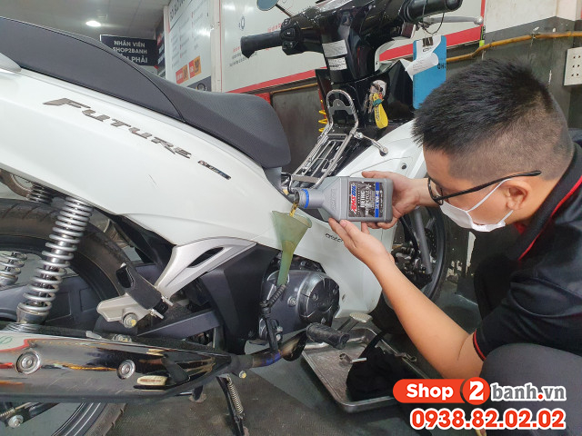 Nhớt ô tô có thay cho xe máy được không - 7