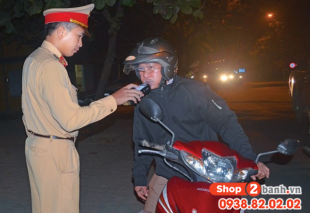 Những lưu ý khi chạy xe máy đường dài vào ban đêm đảm bảo an toàn - 4