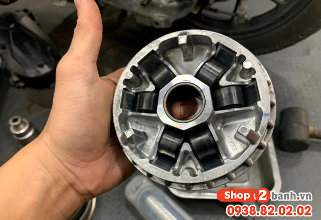 Thay bi nồi nhẹ hơn có giúp xe tay ga tăng tốc nhanh hơn - 1