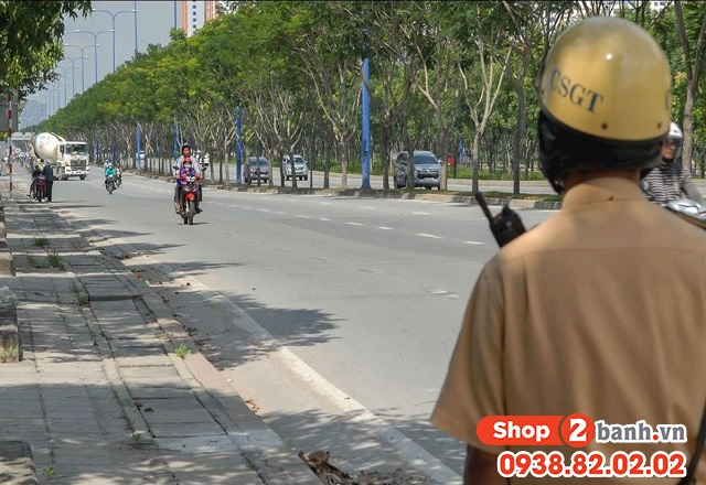 Kinh nghiệm đi quốc lộ bằng xe máy đảm bảo an toàn tránh bị phạt - 2
