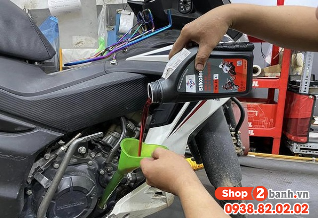 Dầu nhớt fuchs cho xe số xe côn tay nên chọn loại nào tốt nhất - 2