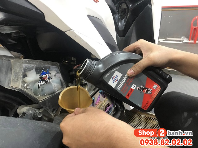Dầu nhớt fuchs cho xe tay ga nên chọn loại nào tốt nhất - 2